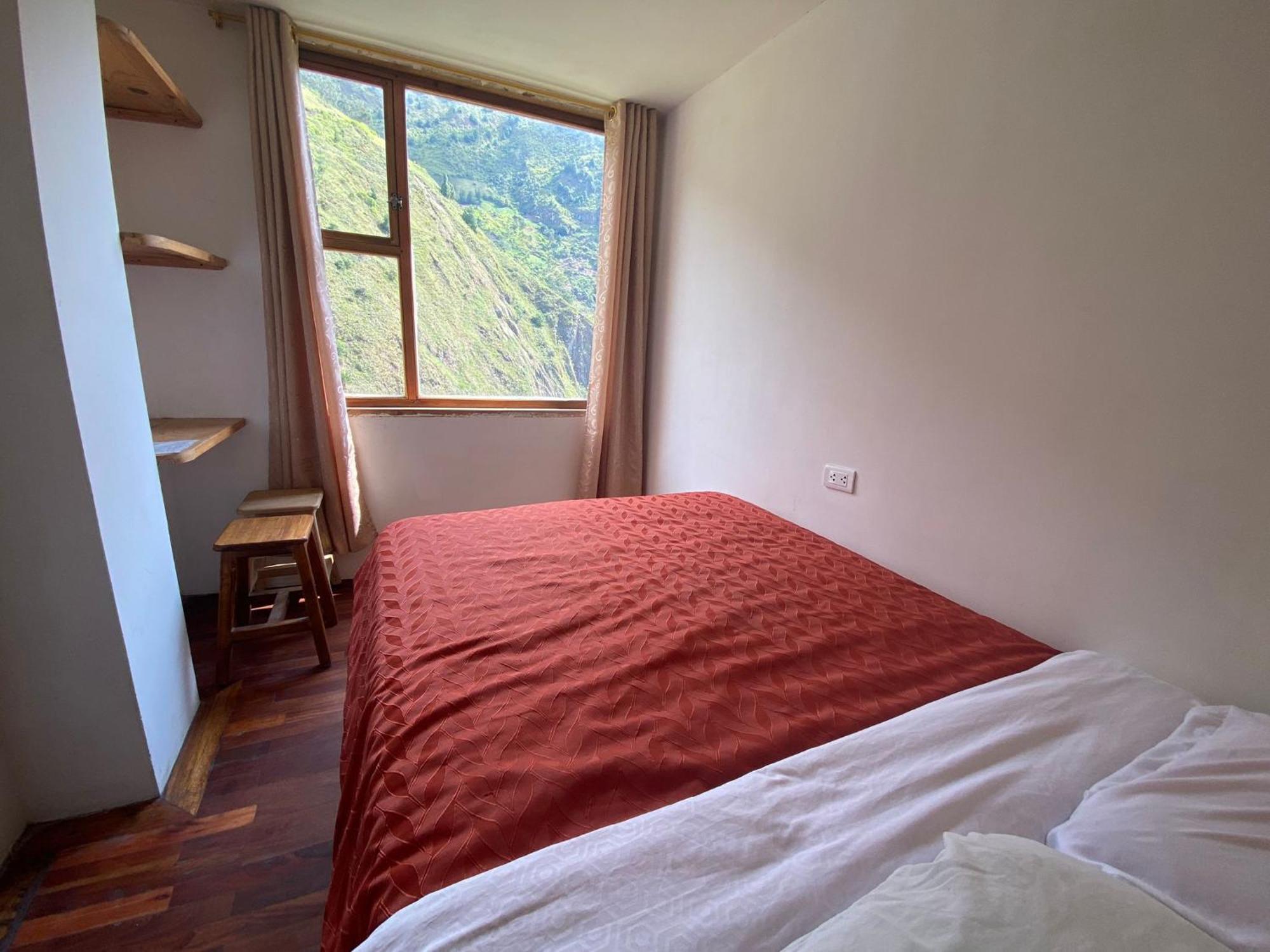 Backpackers-Balcones-River-Lodge Banos  Exterior photo